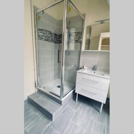 Apartamento Le Contemporain Issoudun Exterior foto