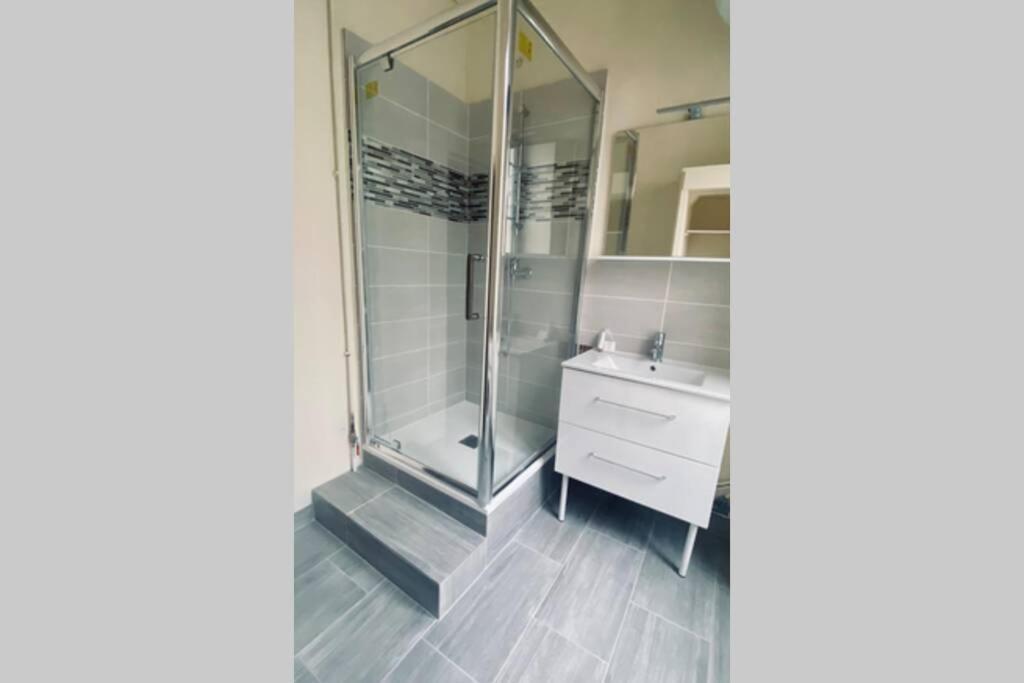 Apartamento Le Contemporain Issoudun Exterior foto